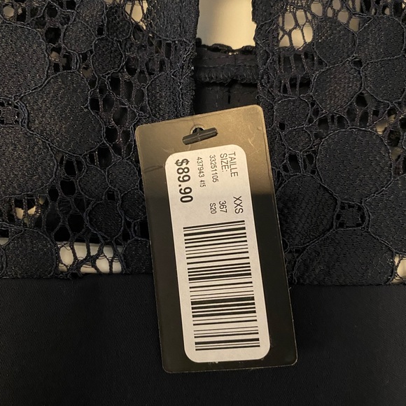 RW&CO Navy blouse - Picture 3 of 3